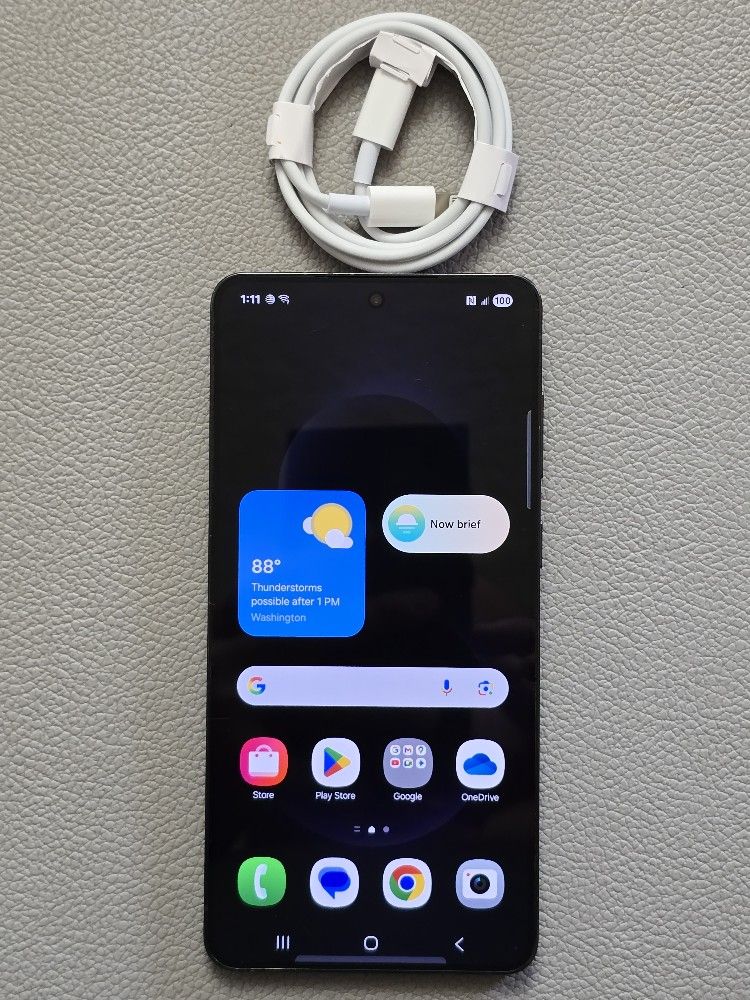 SAMSUNG S25 EDGE 256GB AT&T OR CRICKET CARRIER IN GREAT Condition