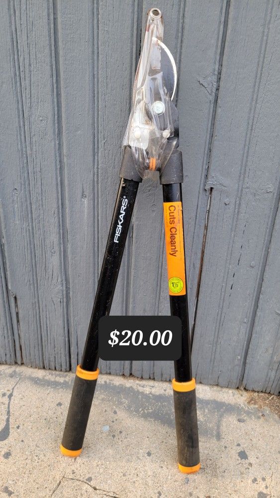 Fiskars Power-Lever 25" Steel Compound Bypass Lopper