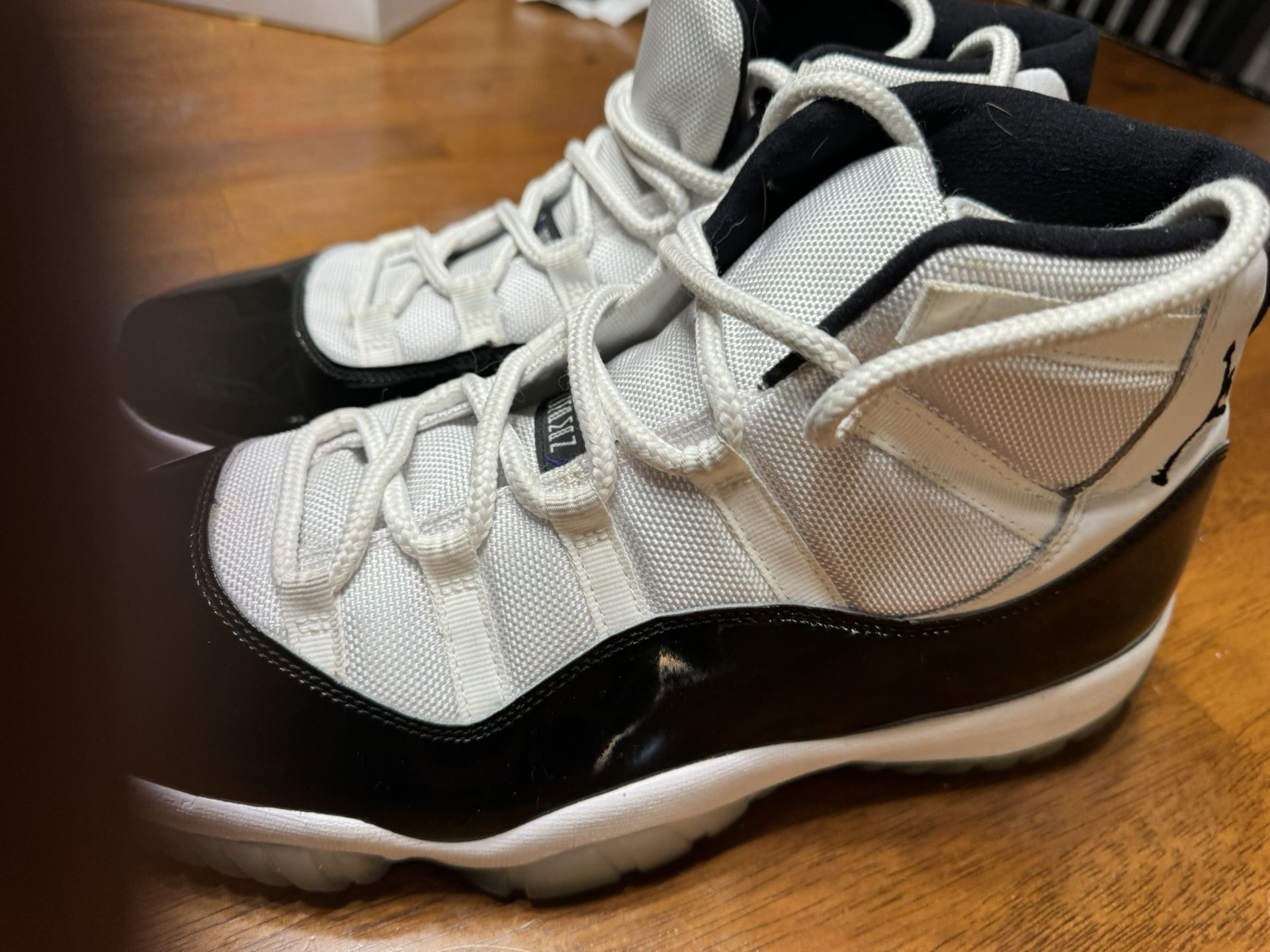 Air Jordan 11 XI Retro Concord 2018 Size 13