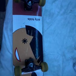 Silly kids Skateboard 