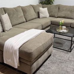Large Sectional Couch - Delivery available