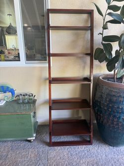 Modern Leaning Ladder Bookshelf – 77” Tall – Solid Wood Look