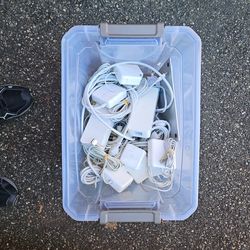 OLDER APPLE POWER SUPPLIES AND CORDS