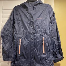Woman’s Vineyard Vines Windbreaker 