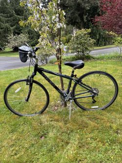 Trek Hybrid 7100 Bike