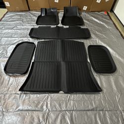 Brand new, Tesla floor mats Model Y , 6 piece, All Weather TPE