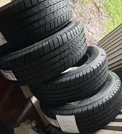 4 Brand New Tires Size (245/65/17)