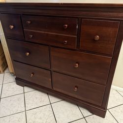 FULL Bedframe,  Mattresses Plus 7 Drawer Dresser