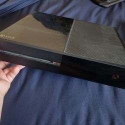 Used 2014 Xbox One