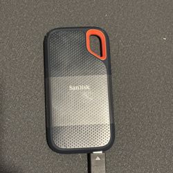 Sandisk 2TB Extreme portable SSD