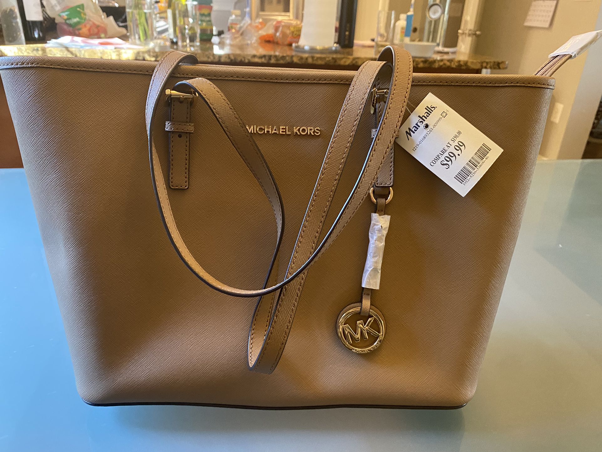 New Michael Kors Tote Bag / Purse for Sale in Falls Church, VA - OfferUp