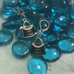 CHARM PURSE EARRINGS