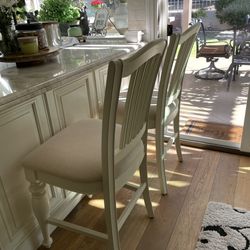Elegant White Barstools With Cushioned Seats - Like New!