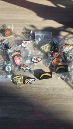 Small NFL Teams Pins $8