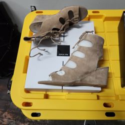 Size 9.5 Dolce VIta Women's Shoes