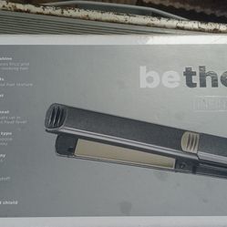 Brand New Conair Infiniti Ceramic Hair Straightner $30 Obo