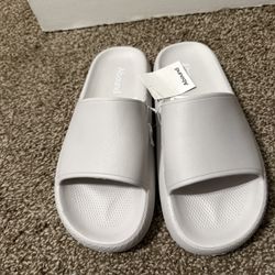 Mens Slides 