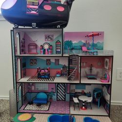 LOL Surprise House + Accessories 