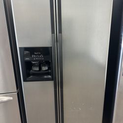 Whirlpool Side By Side Refrigerator 