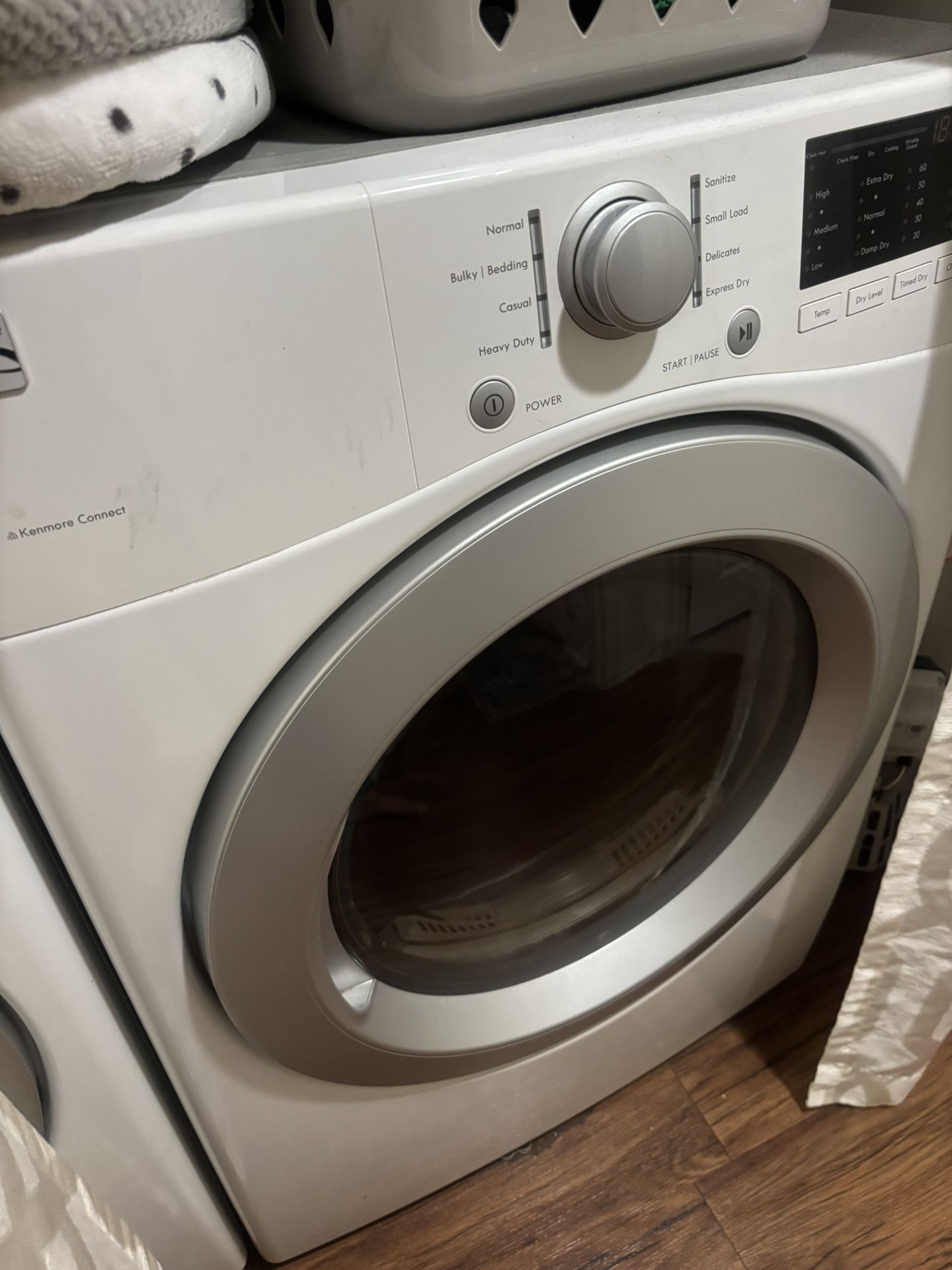 I’m Selling A Washer, Dryer And A Fridge