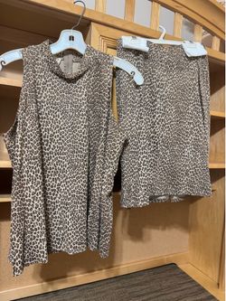 PRICE DROP: YOEL lined LAMBSKIN SUEDE Leopard Print Sleeveless Top and Skirt,10