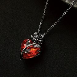Beautiful Vintage Rose Heart Necklace Valentine’s Gift Jewelry Charms Chains Accessories Sale