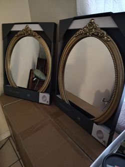 Antique Style Wall Mirrors