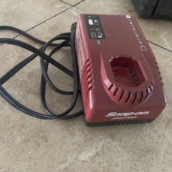 SNAP ON BATTERY CHARGER