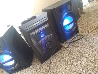 Like new Blackweb BWA Sterio Bluetooth