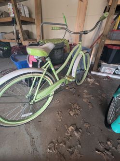 Cruiser lime green bike