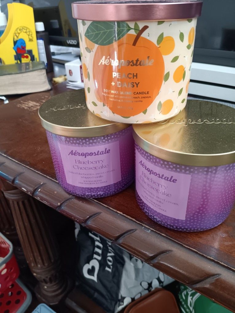 Aeropostale Candles