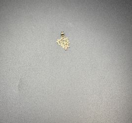 10k gold pendant