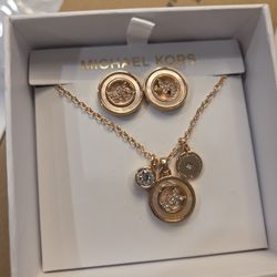 Michael Kors Necklace And Earrings 