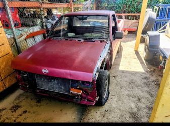 DIFFERENTIAL ONLY FOR 1992 NISSAN D21 HARDBODY PICKUP. COMPLETE GOOD CONDITION