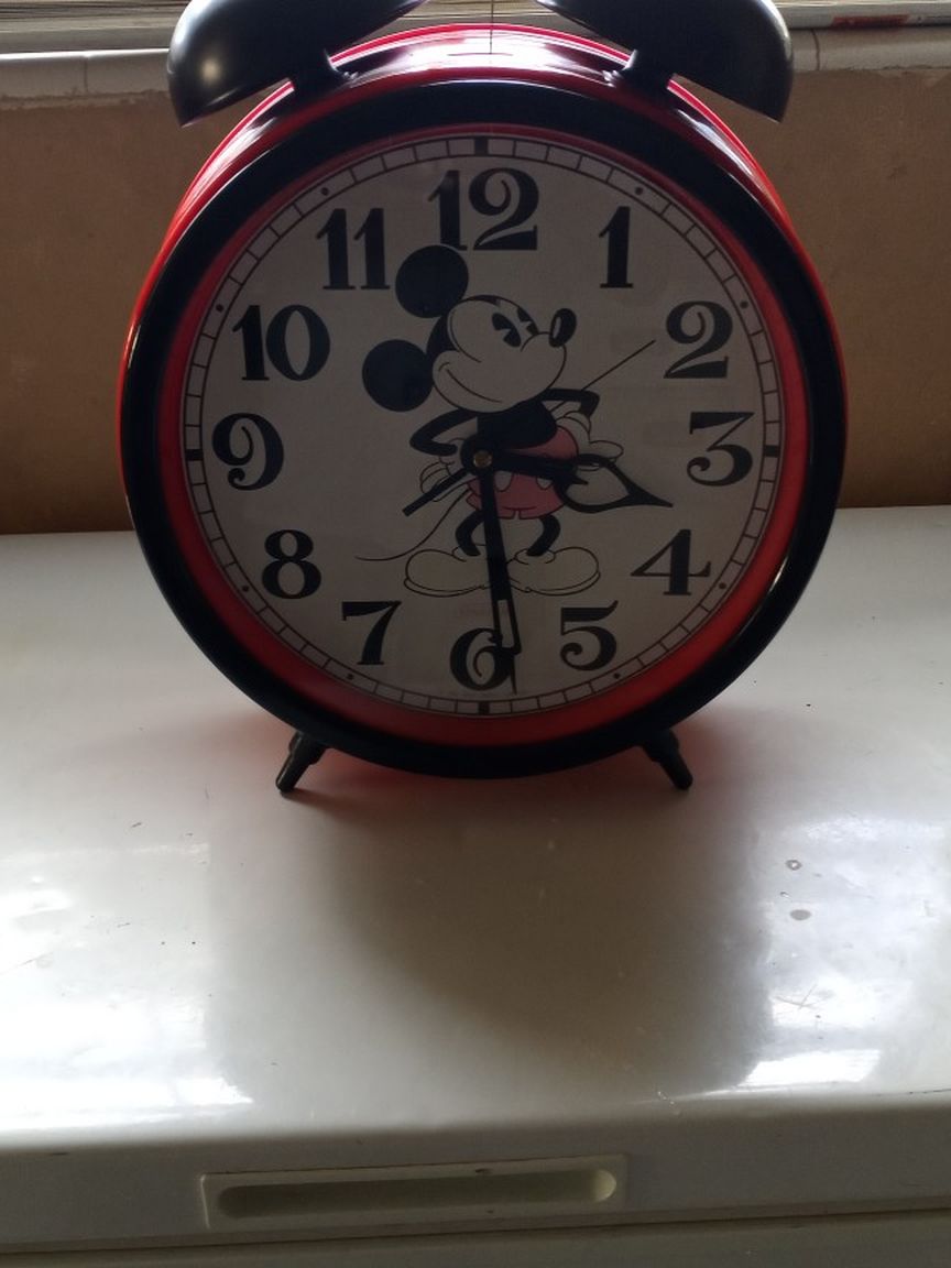 Disney Walt Antique Clock