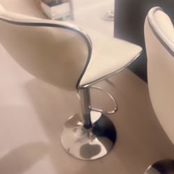 Set of 2 Modern White Swivel Bar Stools – Chrome Base