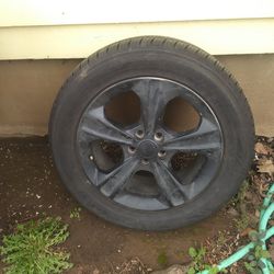 2014 ford escape tires and rims  size 17