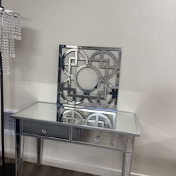 Hallway  Decor Table With Mirror 