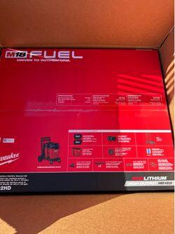 New M18 FUEL 12 Gallon Cordless DUAL-BATTERY Wet/Dry Shop Vac Kit W/12.0 Ah Battery, Charger, Filter, Hose, and Accessories