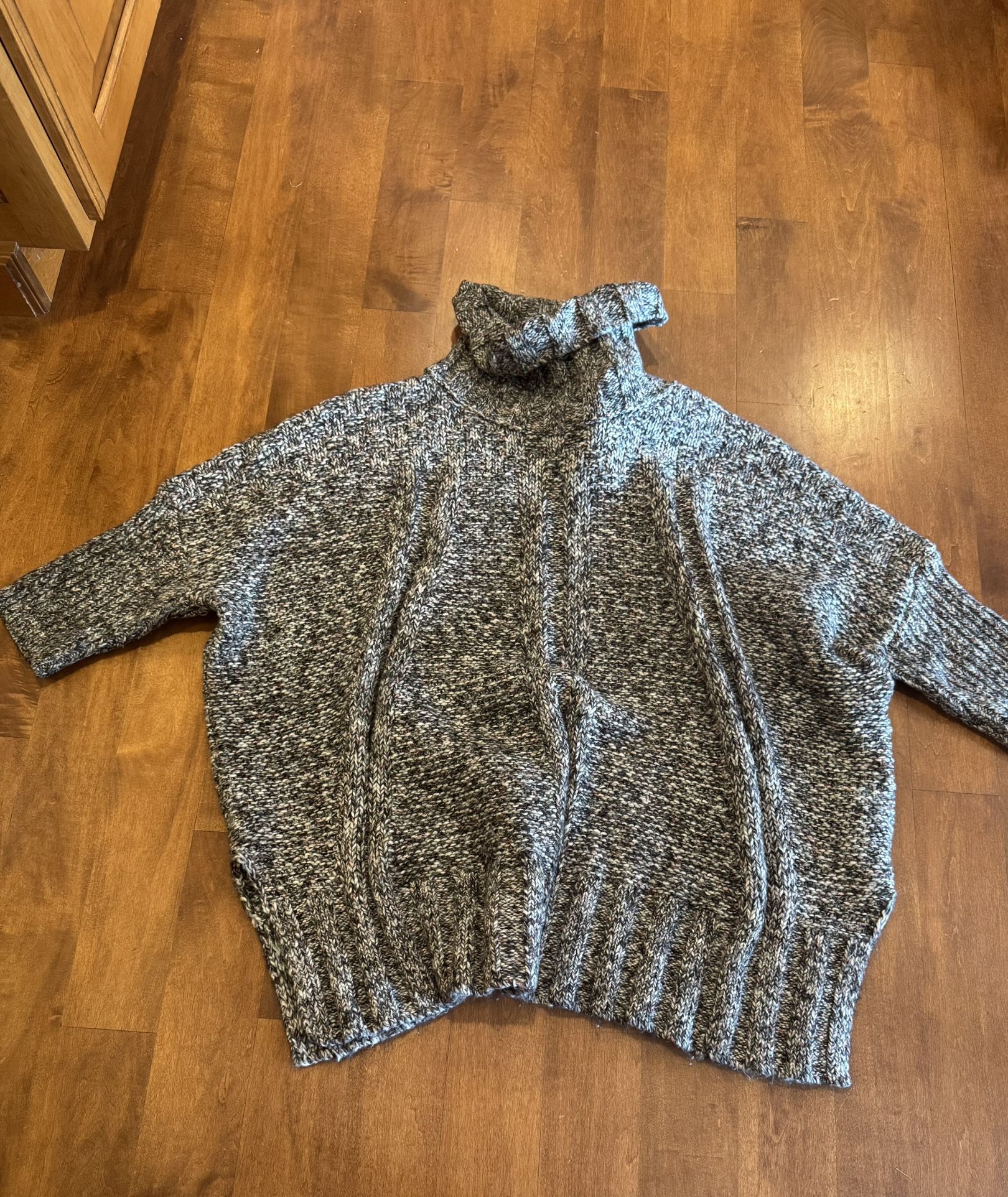 Woman’s Matilda Jane Spring Chunky Knit Sweater Shipping Available