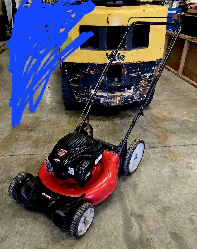 YARD MACHINES LAWN MOWER 140CC