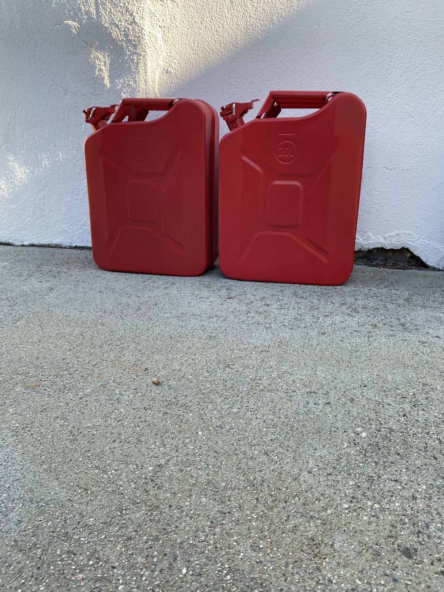 20L Red Jerry Cans Gas - Diesel