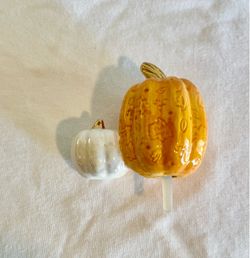 Nora Fleming Mini -Pumpkin Spice - Embossed Leaves & Dots-Retired