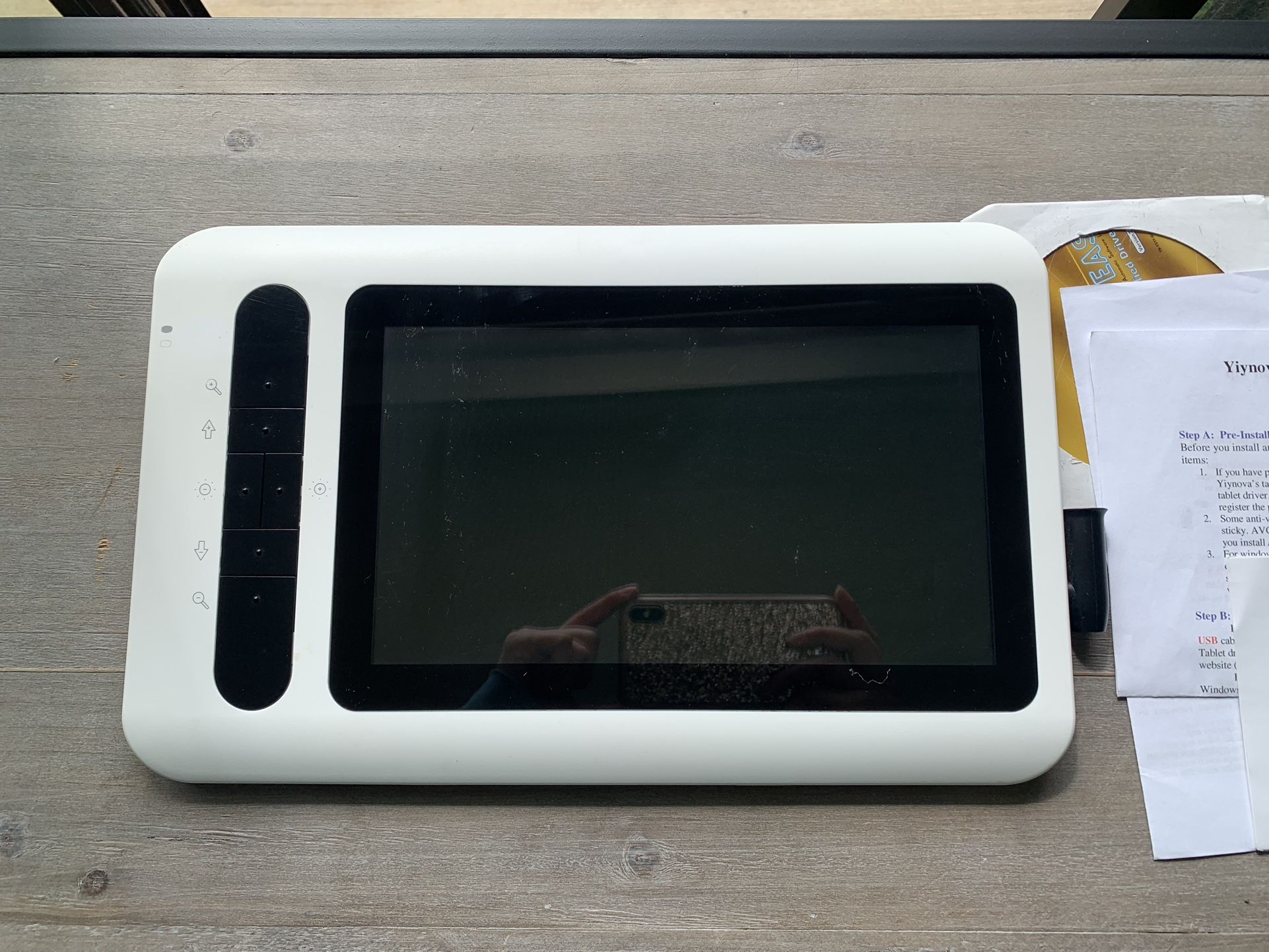 Yiynova DP10u/Msp19u Panda City Tablet Digitizer LCD Monitor