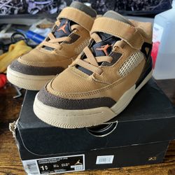 Size 1.5y Jordan Spizike Low 