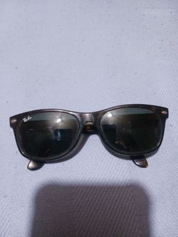 Ray-Ban Sun Glases