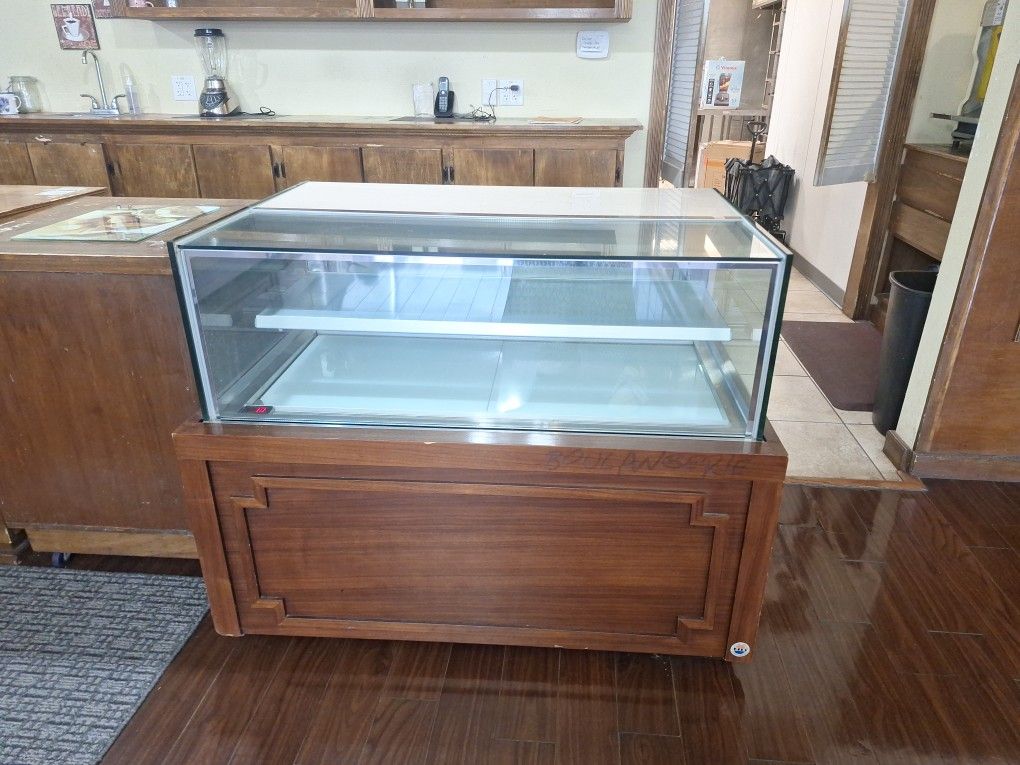Refrigerator For Bakery