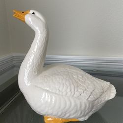 Goose – Large, Porcelain, 12 Inches High By 11 Inches Wide