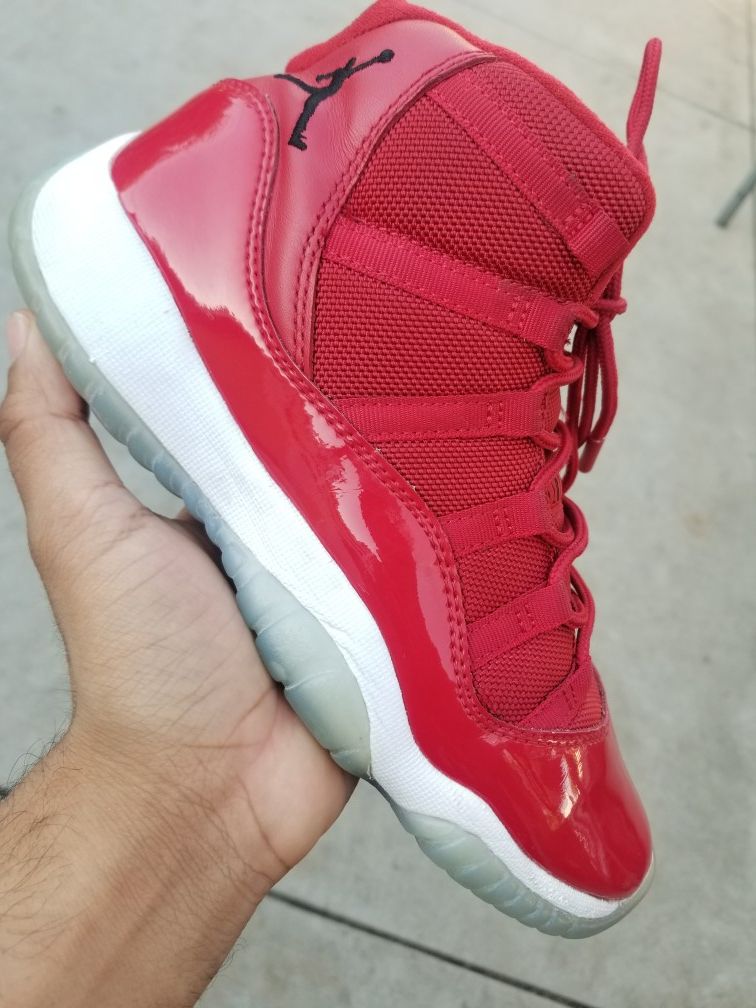 Jordans size 5