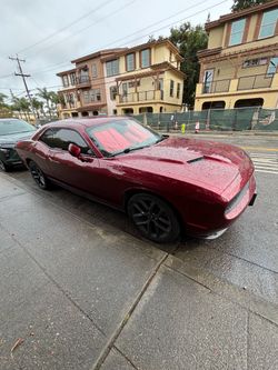 2019 dodge challenger sxt